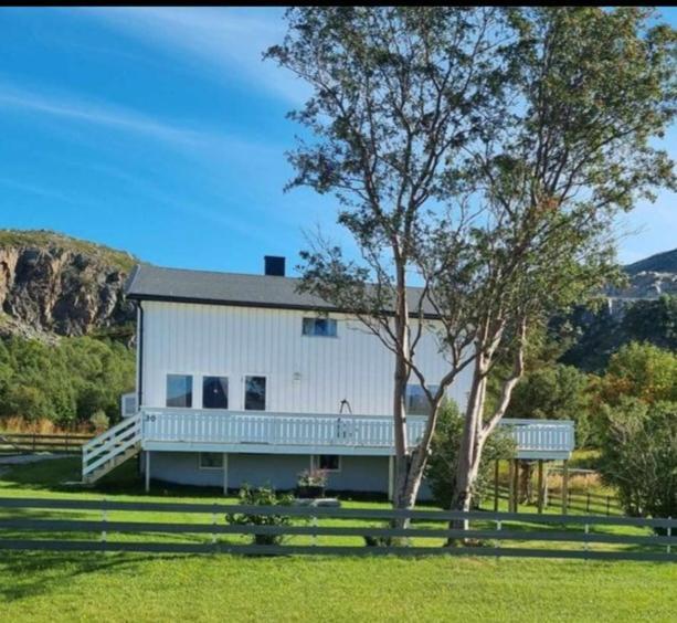 Grotfjord Villa ทรอมโซ ภายนอก รูปภาพ